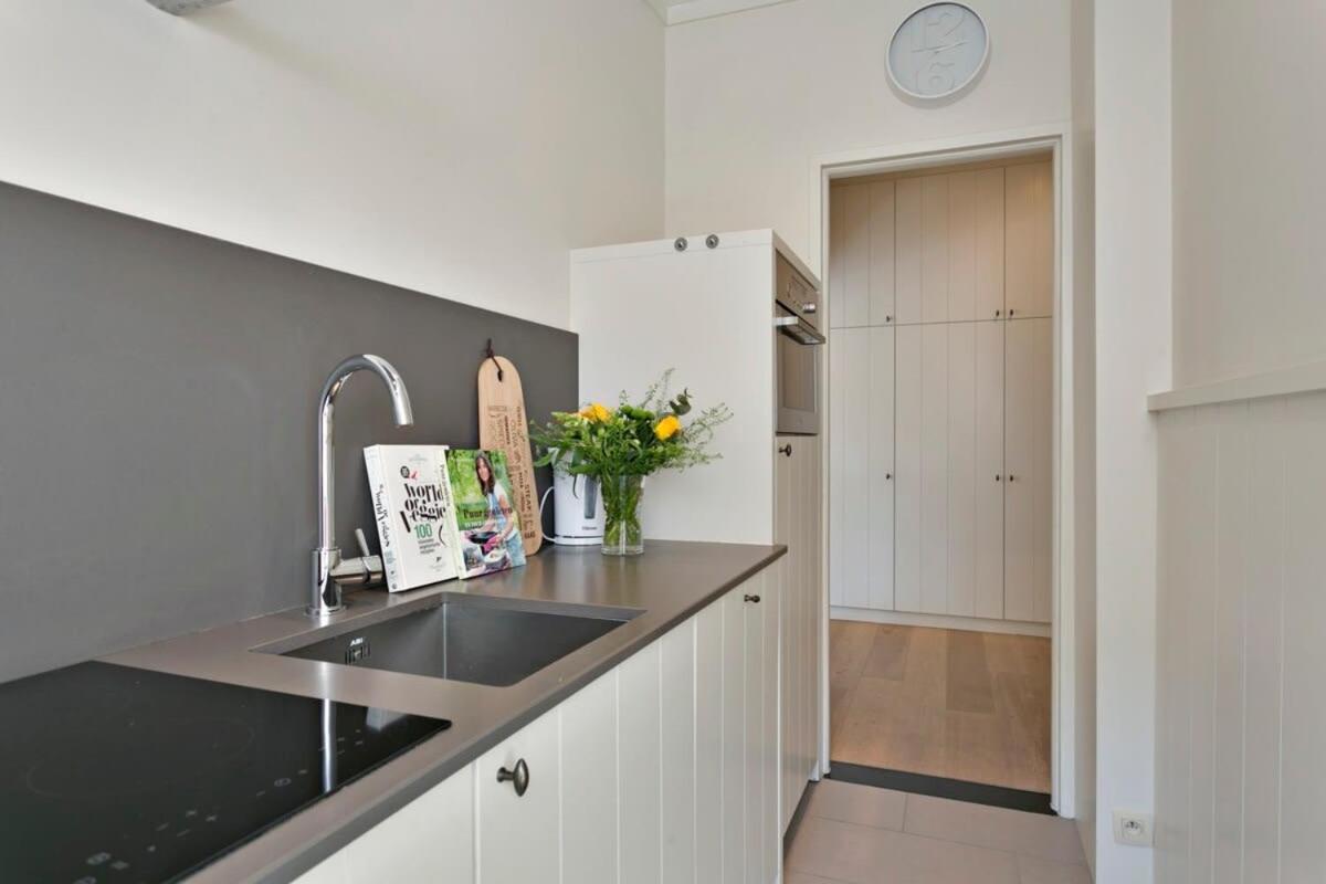 Huswell - Stylish Apartment At The Zeedijk Of Knokke Екстер'єр фото